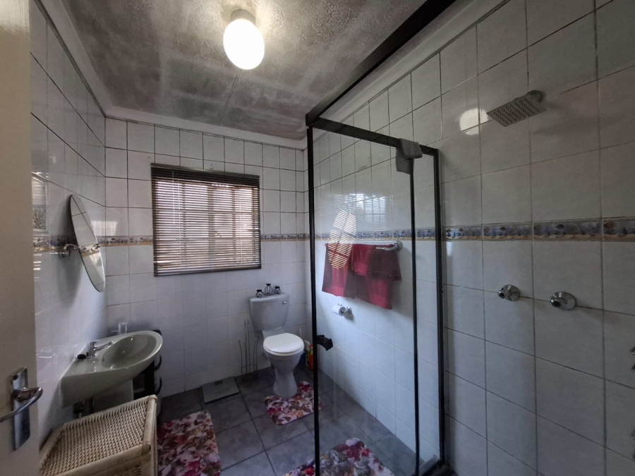 3 Bedroom Property for Sale in Protea Park North West